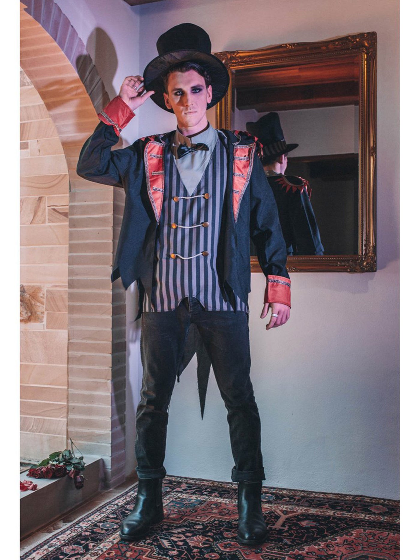 Sinister Ringmaster Mens Circus Costume - Shop Fortune Costumes Lingerie